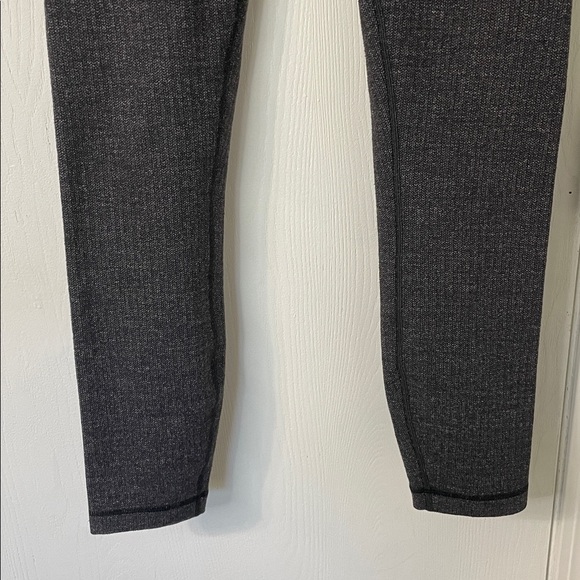 Lululemon Wunder Under Crop 25” Heathered Herringbone Leggings Size 6 - Picture 4 of 8